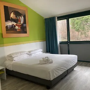 4* Hotel Green Hotel Motel